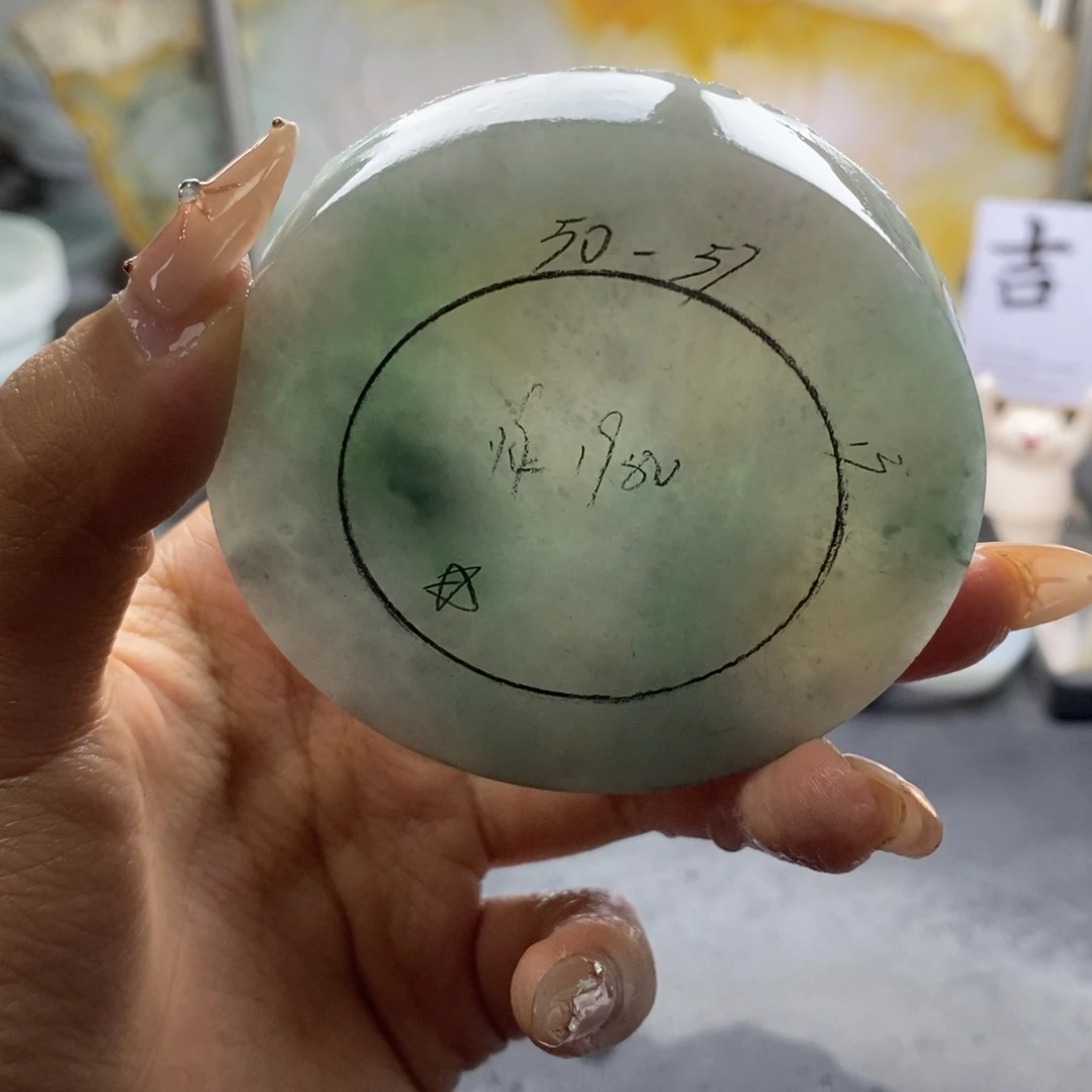 定制翡翠未镶嵌翡翠手镯