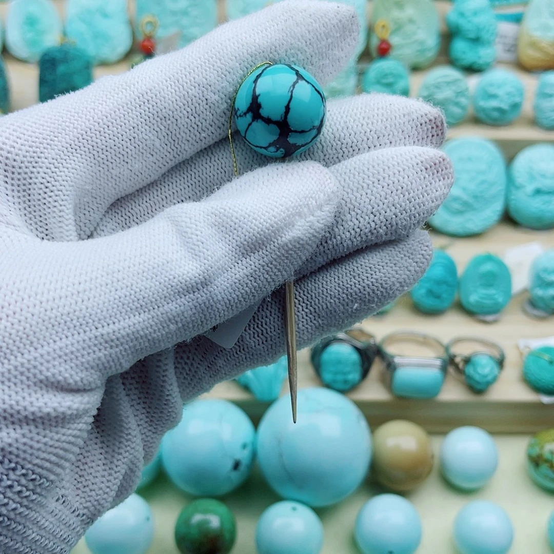 绿松石未镶嵌珠宝奇石