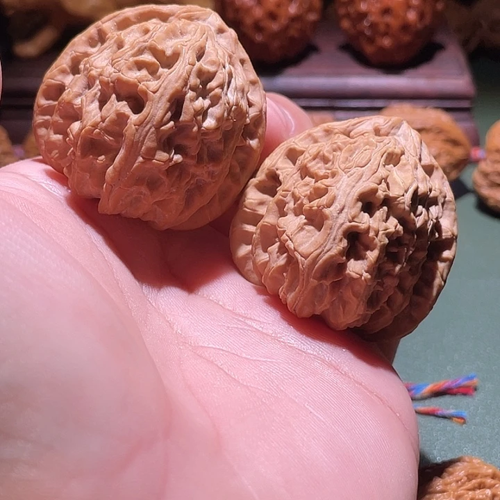 核桃把件41全品三角白核桃