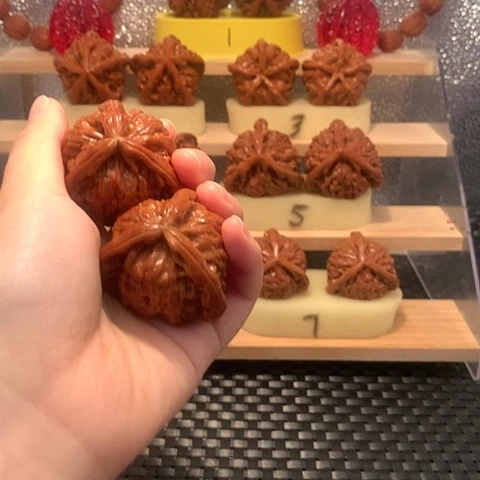 吊坠猴头核桃小**喻白狮子