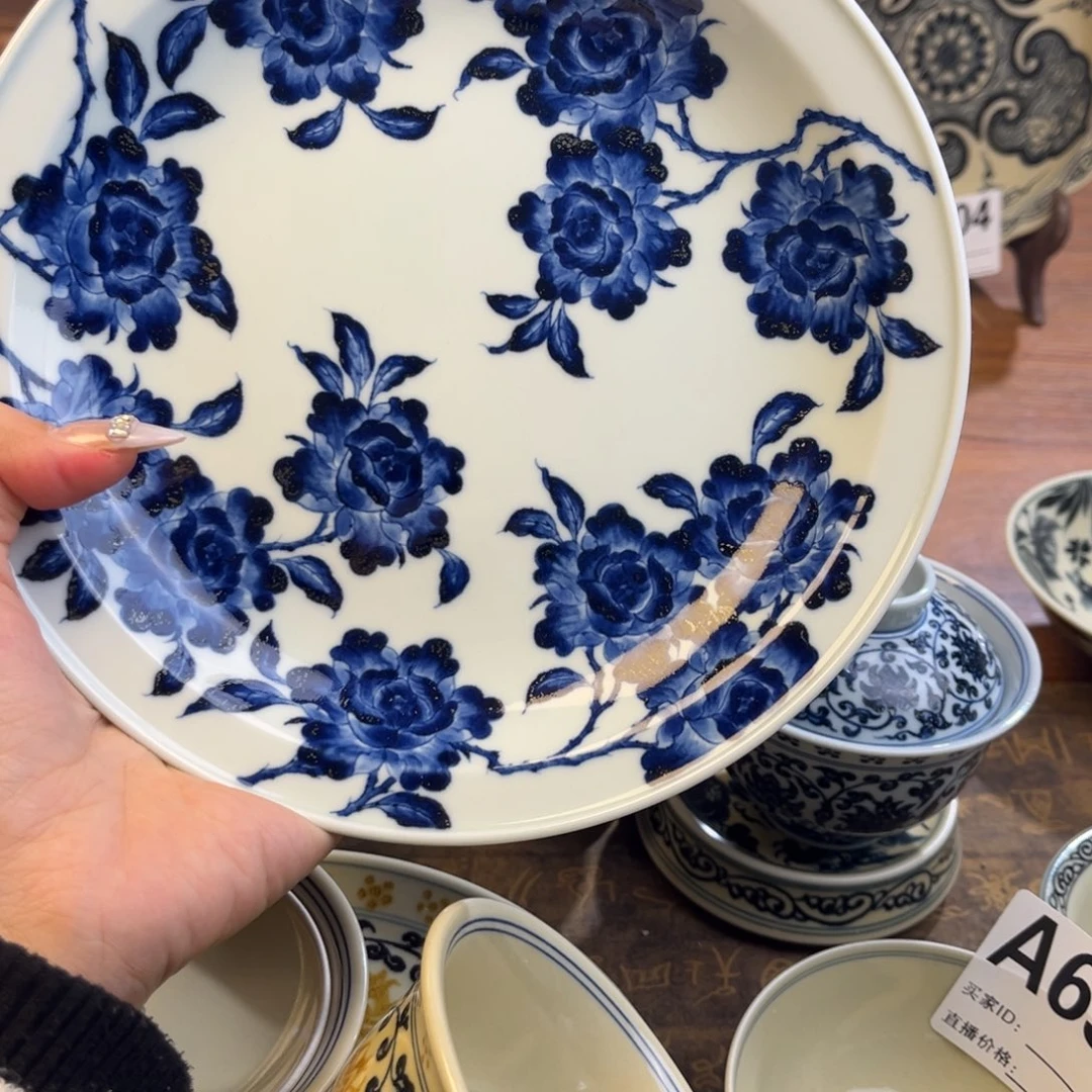 青***空陶微瑕壶承花卉花卉