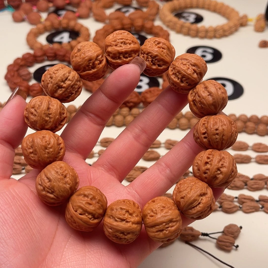 北***》文玩核桃吊坠京八棱