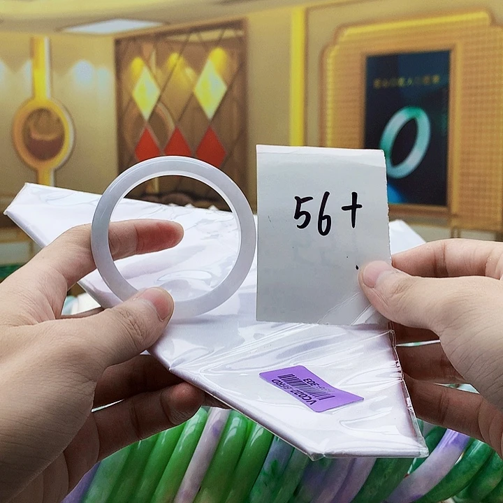 翡翠未镶嵌手镯翡翠