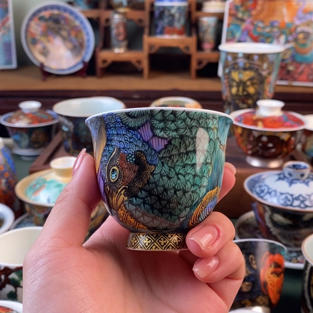 手工手绘陶瓷孔雀杯