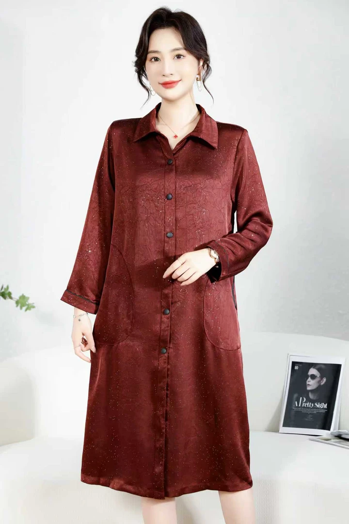 385时尚高端风衣中老年女装