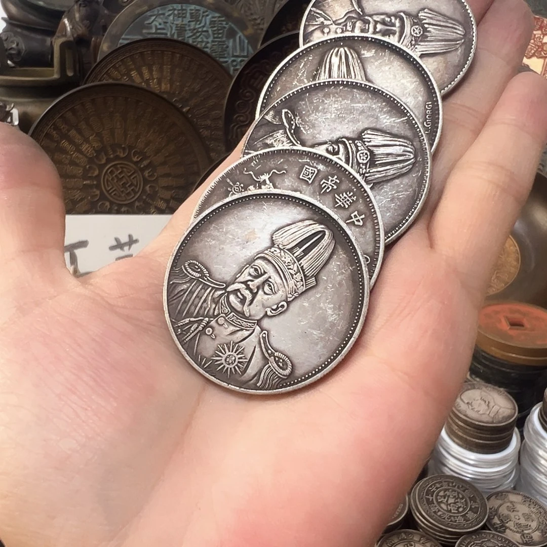 金属复古风格摆件