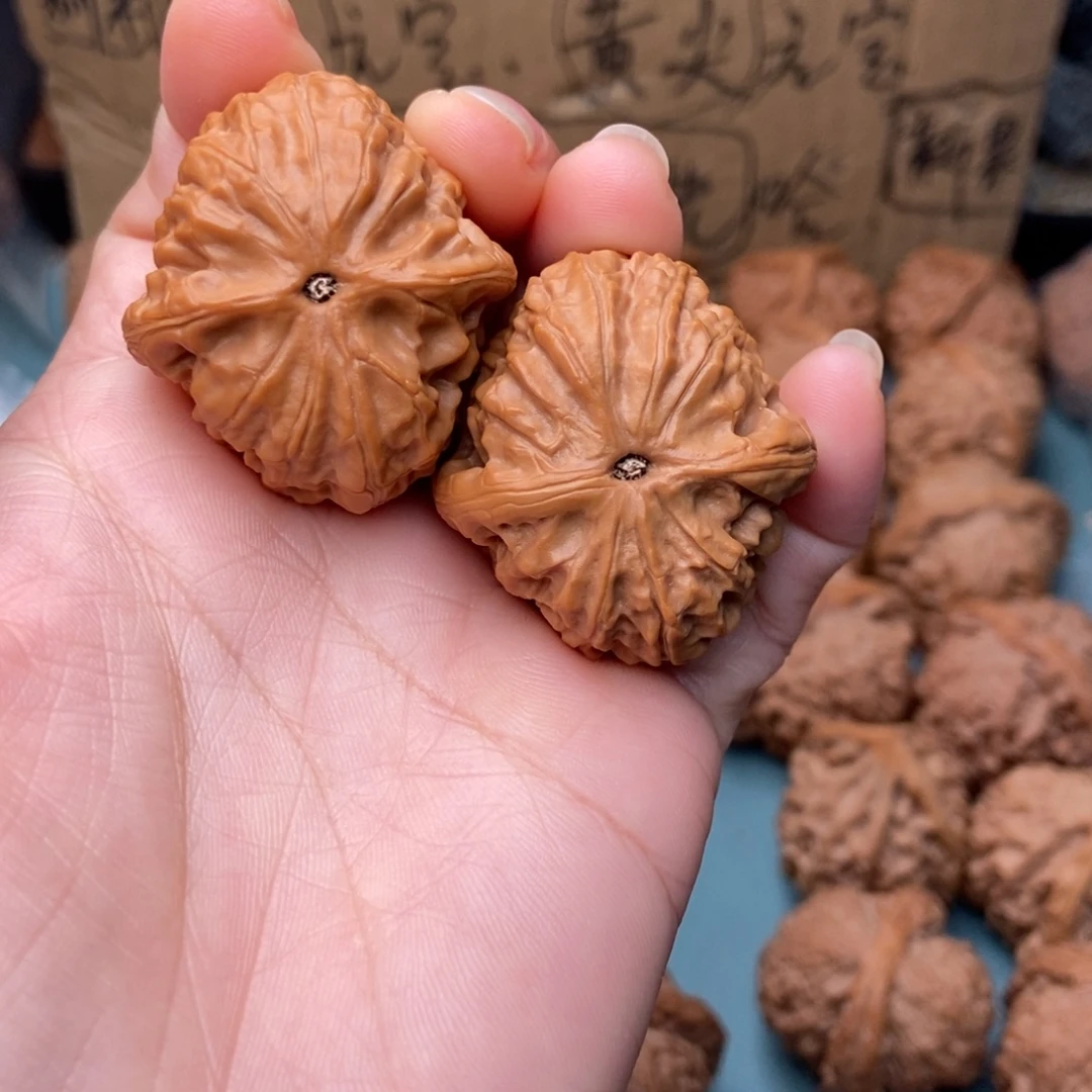 文玩核桃吊坠穿甲1