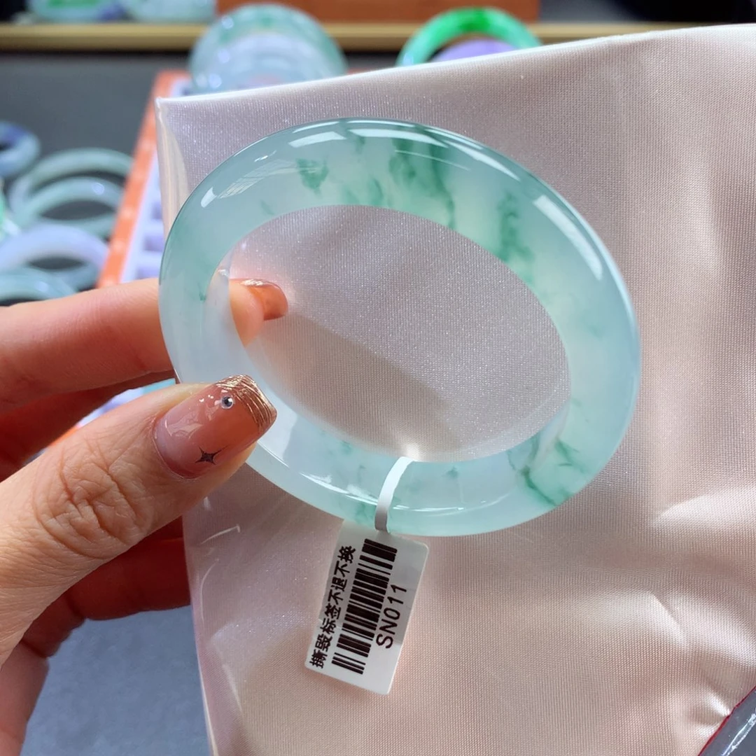 翡翠手镯未镶嵌25号