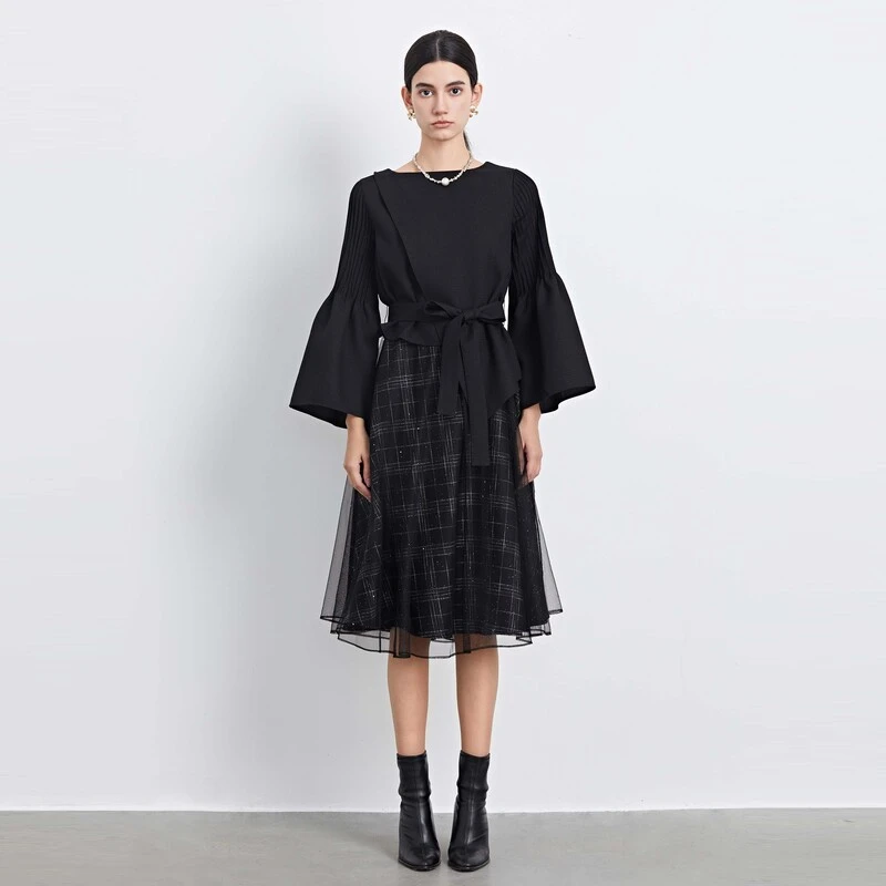 S·DEER圣迪奥时尚气质圆领黑色复古高级感女装连衣裙S233Z12AS