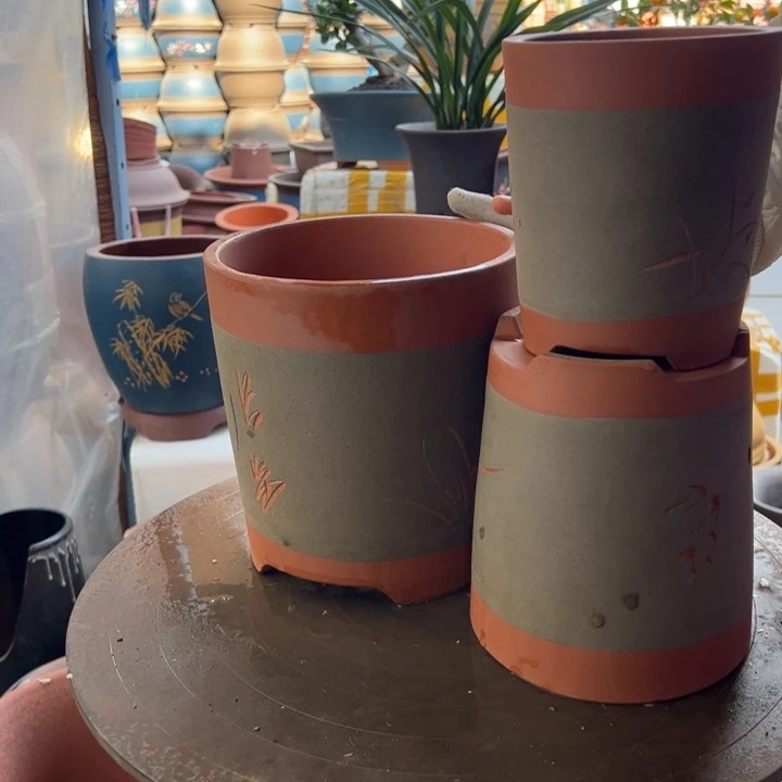 紫砂灰色大笔筒红