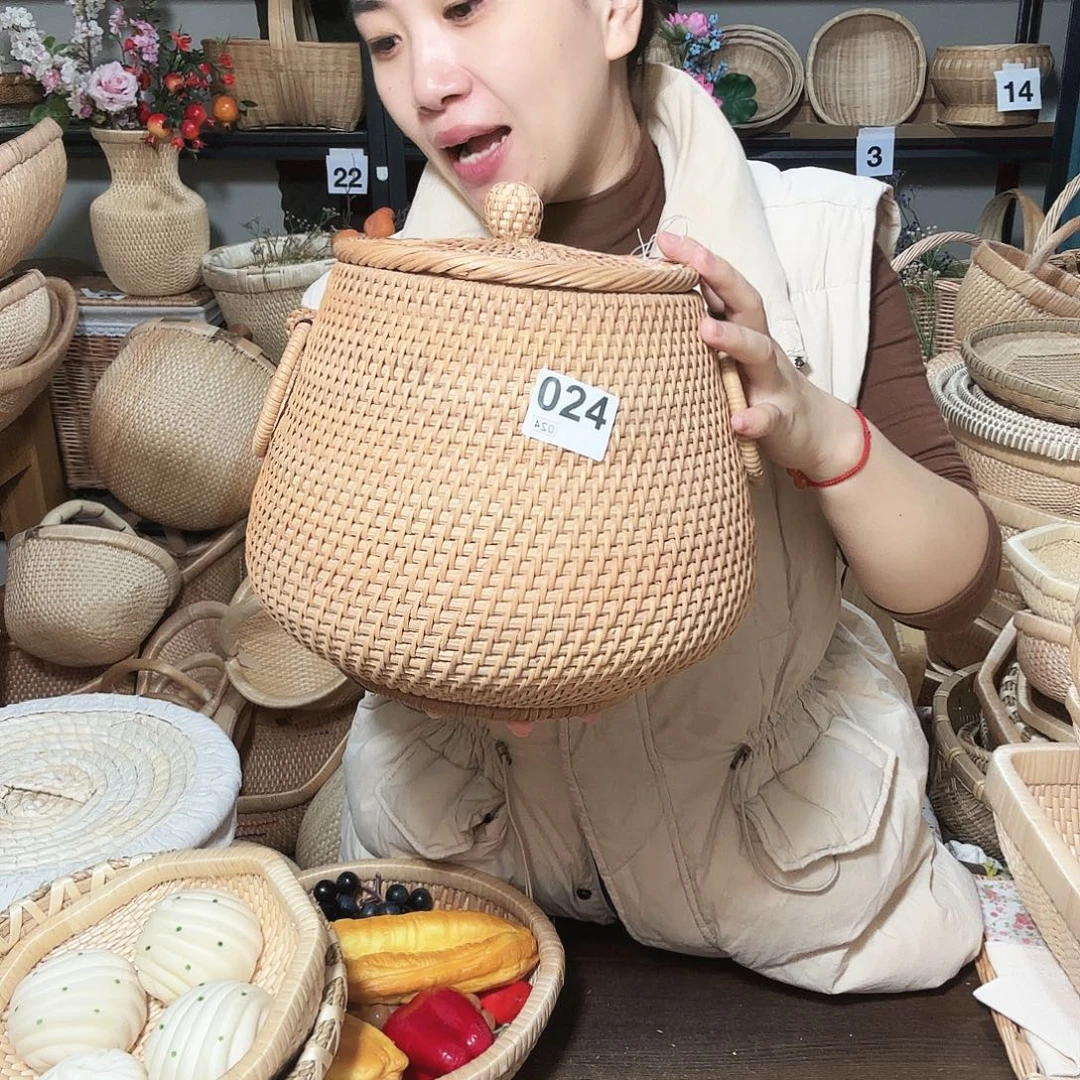 摆***姐木藤编024直播间。。。。