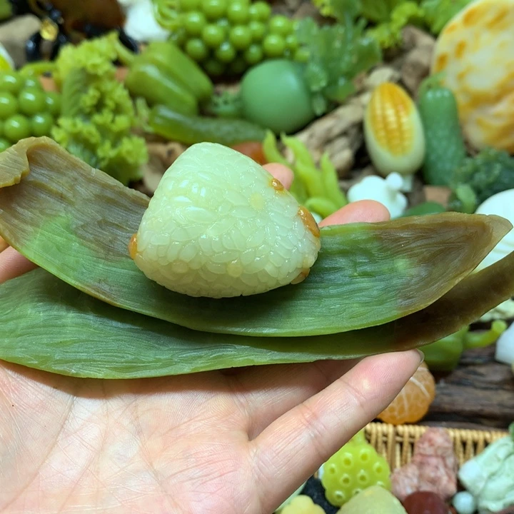 蛇纹石玉未镶嵌手把美*鱼