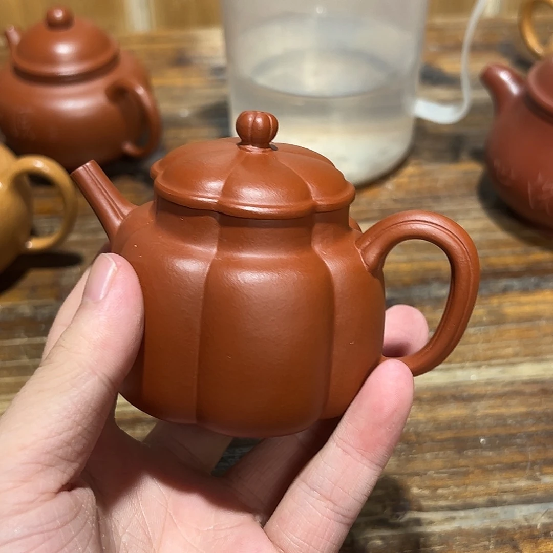 茶壶紫砂紫砂的味道很