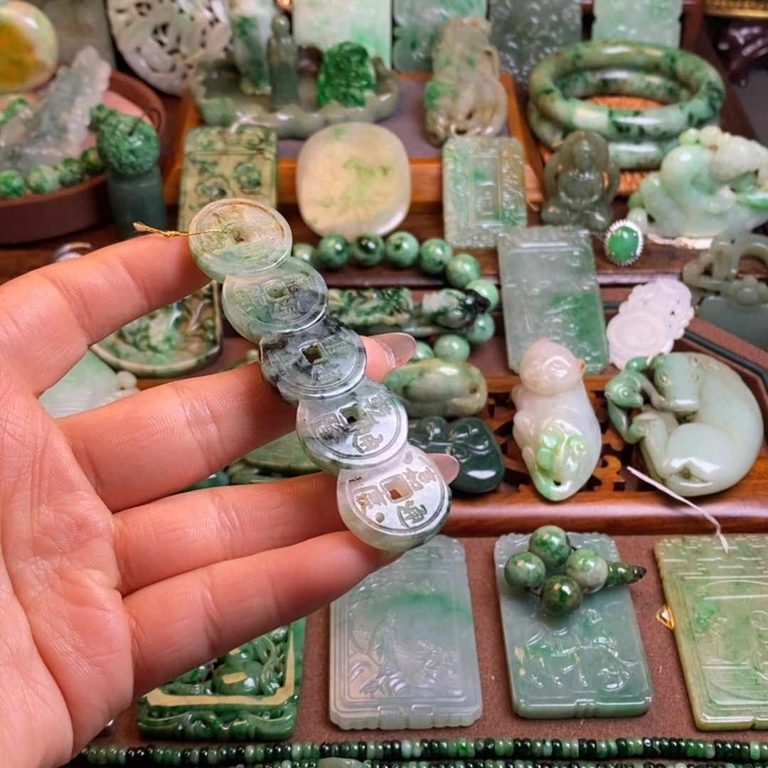 翡翠挂件未镶嵌智**全