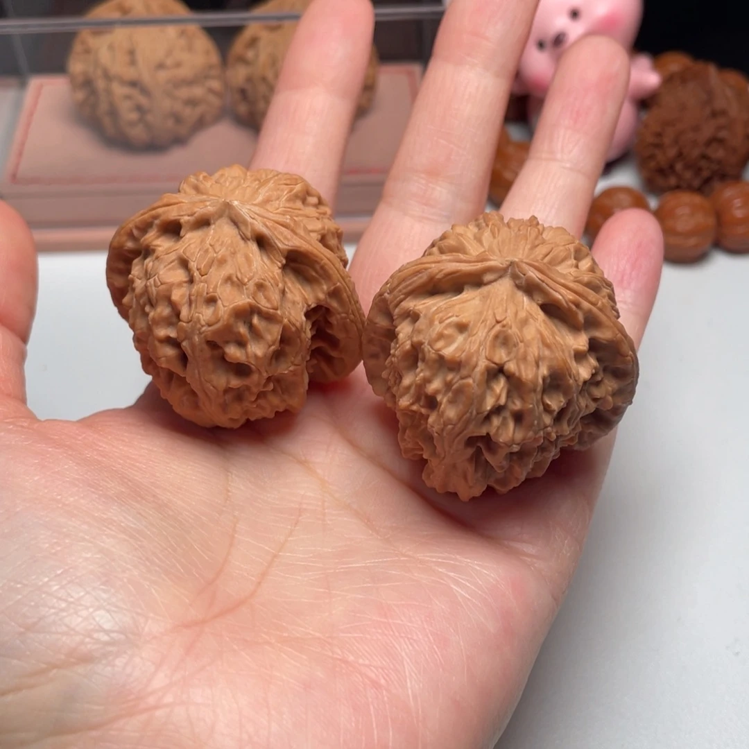 文玩核桃手串白狮子40