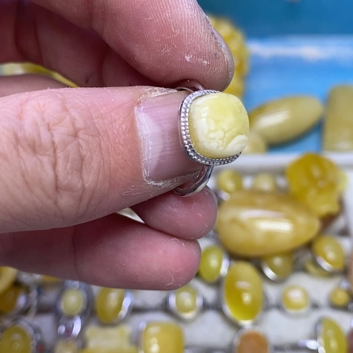 蜜蜡裸石银S925镶嵌戒指