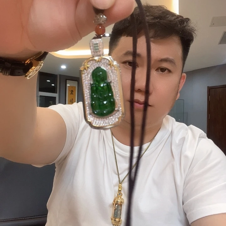 颈饰未镶嵌翡翠哥哥发风格