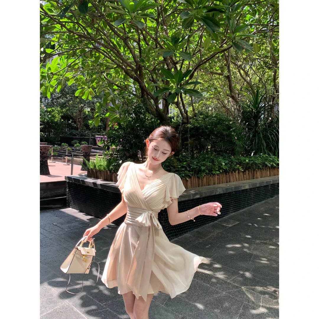 网红 中世纪少女 收腰显瘦优雅气质荷叶袖绑带连衣裙连衣裙夏季气