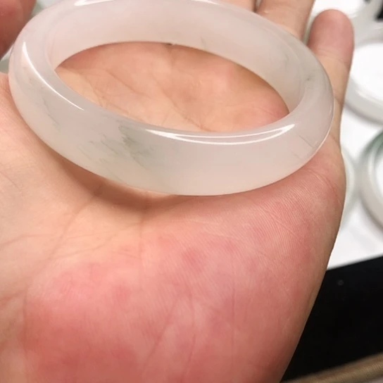石英质玉手镯未镶嵌56.4 圈口