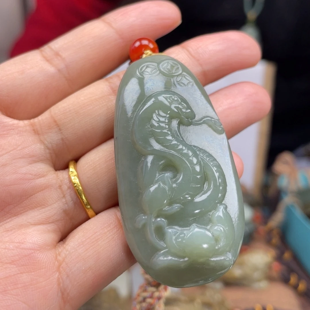 和田玉颈饰未镶嵌