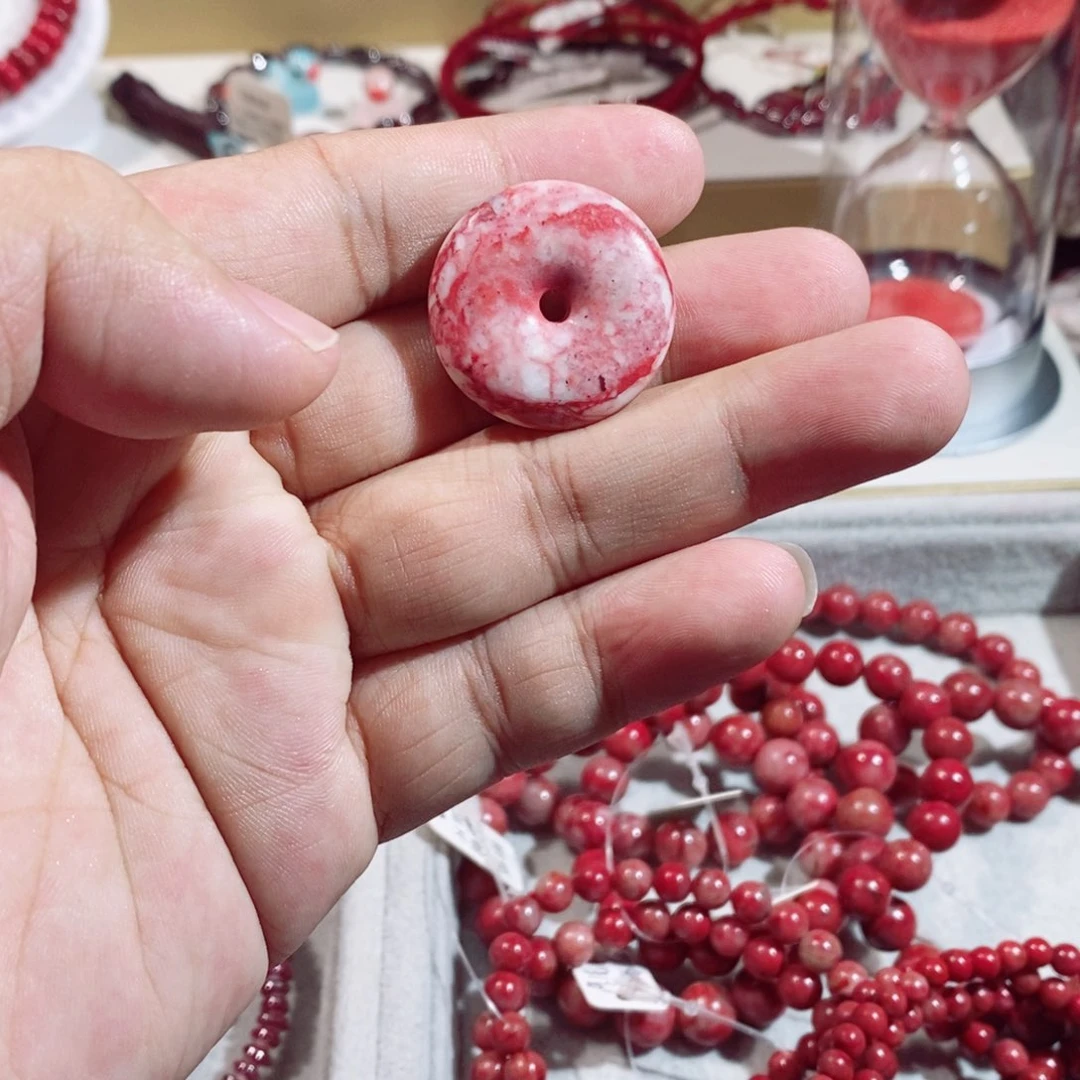 天然辰砂原石平安扣