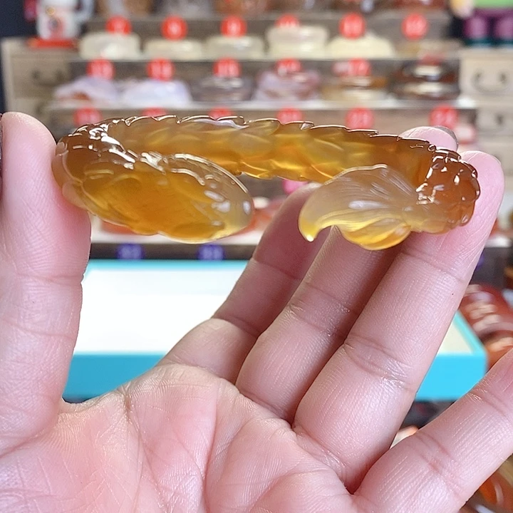 玛瑙/玉髓手镯未镶嵌P****g