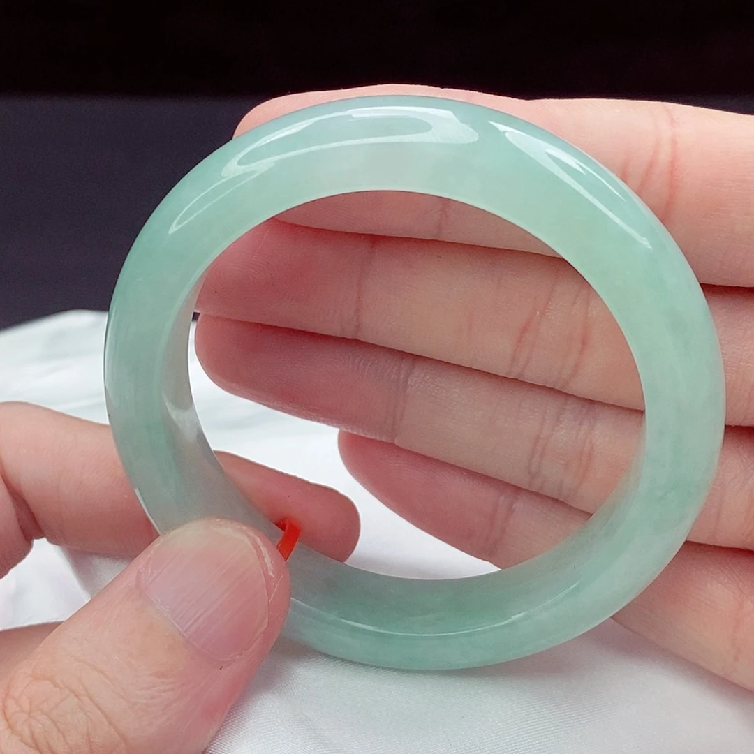 庄***子翡翠未镶嵌手镯54圈