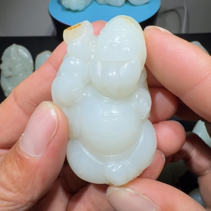 颈饰未镶嵌和田玉华*