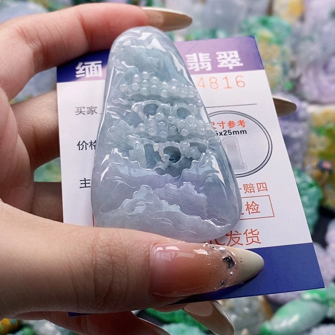 吊坠(不含链)未镶嵌翡翠