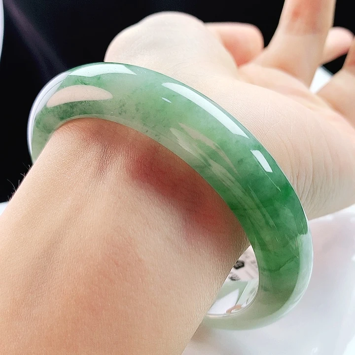 未镶嵌手镯翡翠58圈