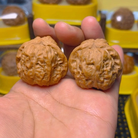 文玩核桃吊坠金蟾