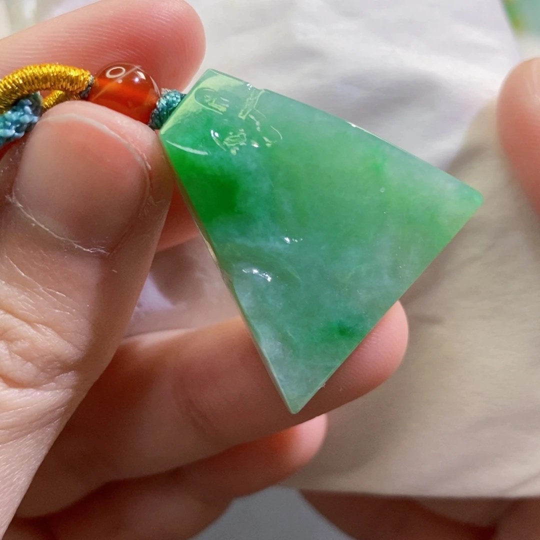 【闪购商品】翡翠吊坠(不含链)未镶嵌375