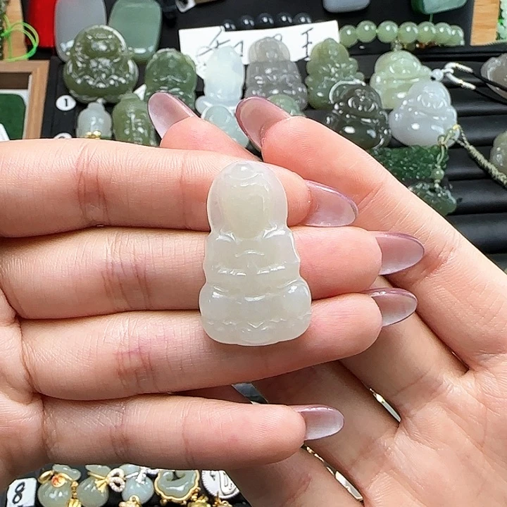 颈饰未镶嵌和田玉