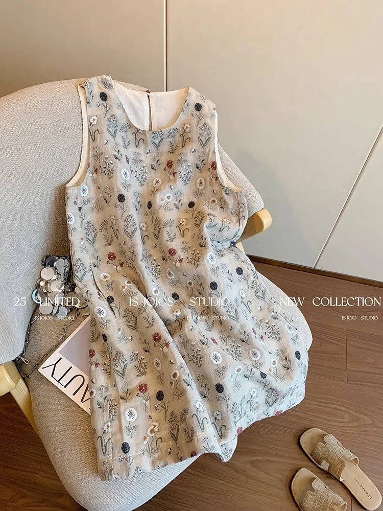 复古碎花圆领无袖连衣裙女2025夏季度假风独特小众减龄直筒背心裙