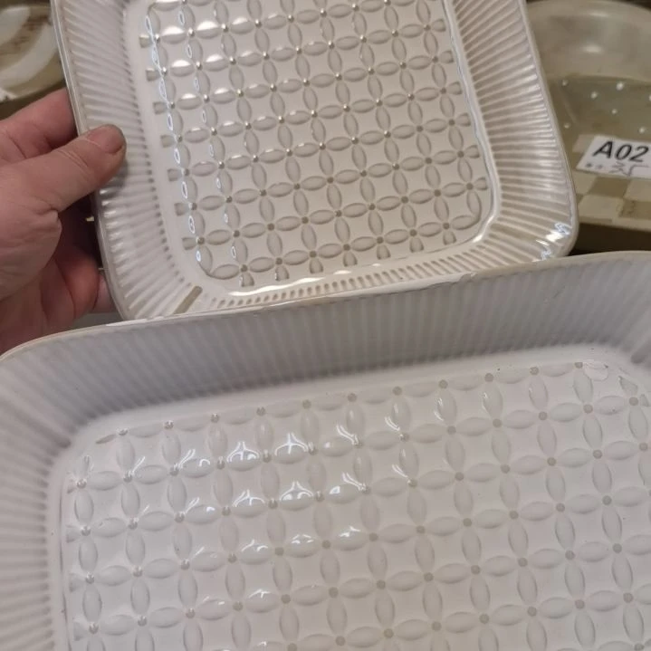 瓷片微瑕奈良方盘一个长方盘一个