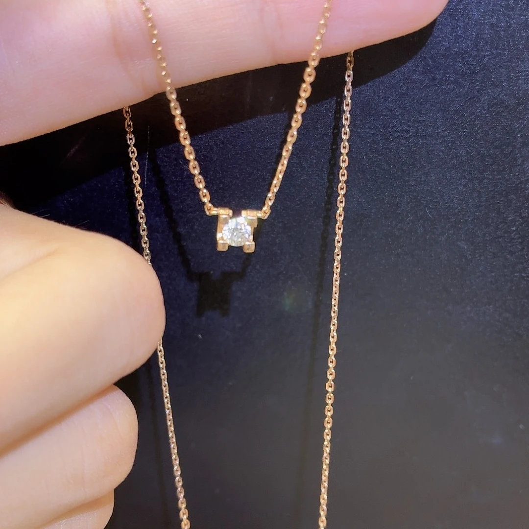 颈饰18K金镶嵌钻石15分牛头k玫