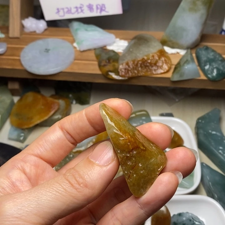 翡翠未镶嵌颈饰天然