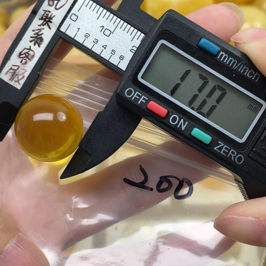 未镶嵌蜜蜡裸石蜜蜡