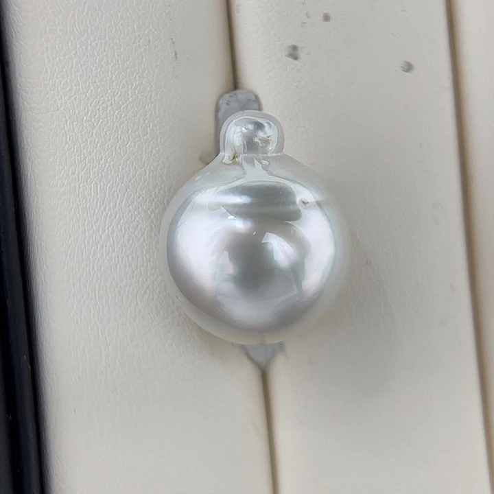 海水珍珠未镶嵌颈饰17.7mm 澳白 款后近正圆H6