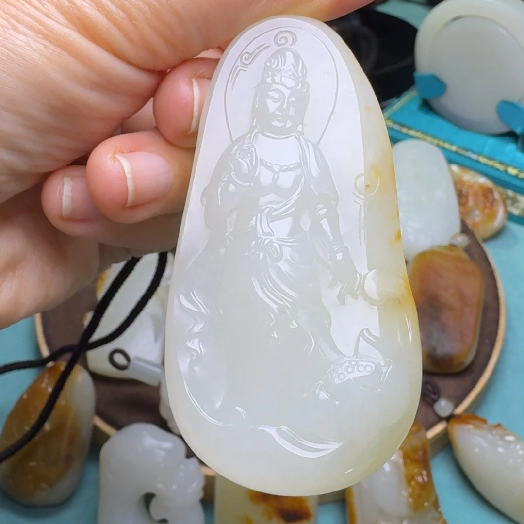 和田玉未镶嵌颈饰