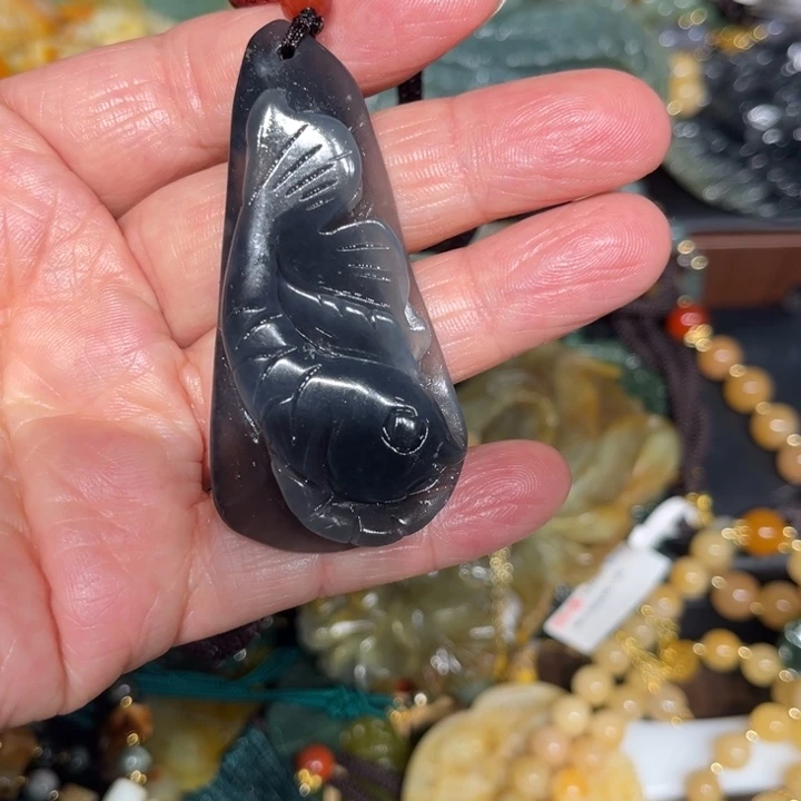 岫玉未镶嵌毛衣链