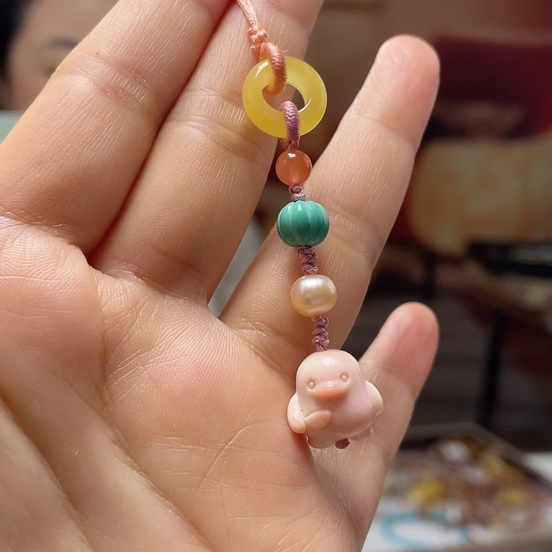 琥珀未镶嵌裸石吊坠