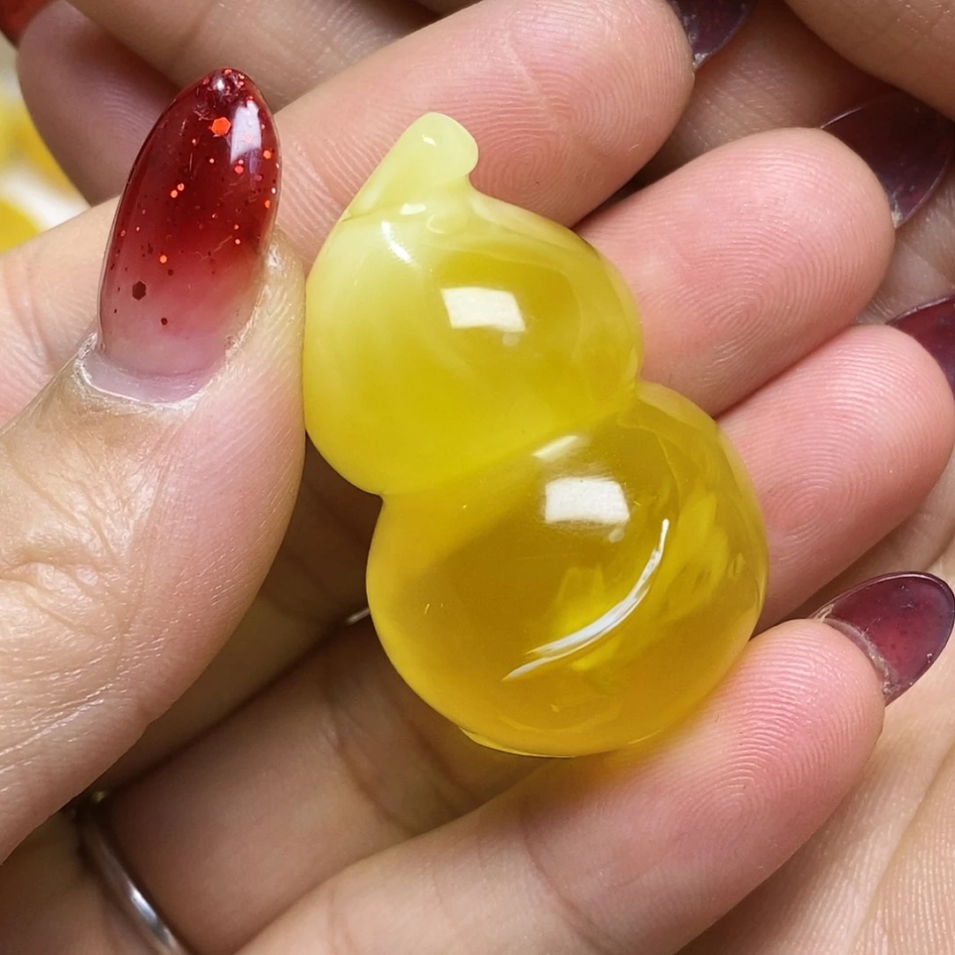 蜜蜡未镶嵌珠宝奇石