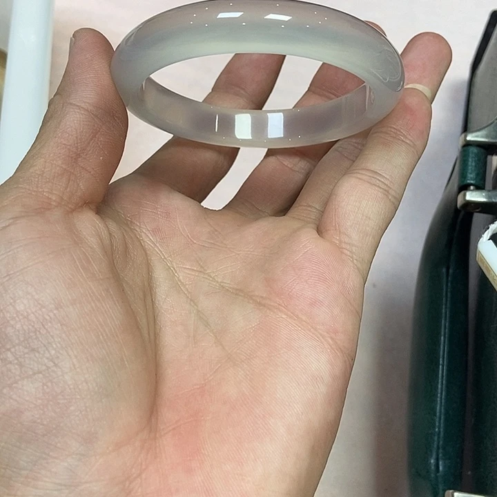 玛瑙/玉髓手镯未镶嵌舍*予738