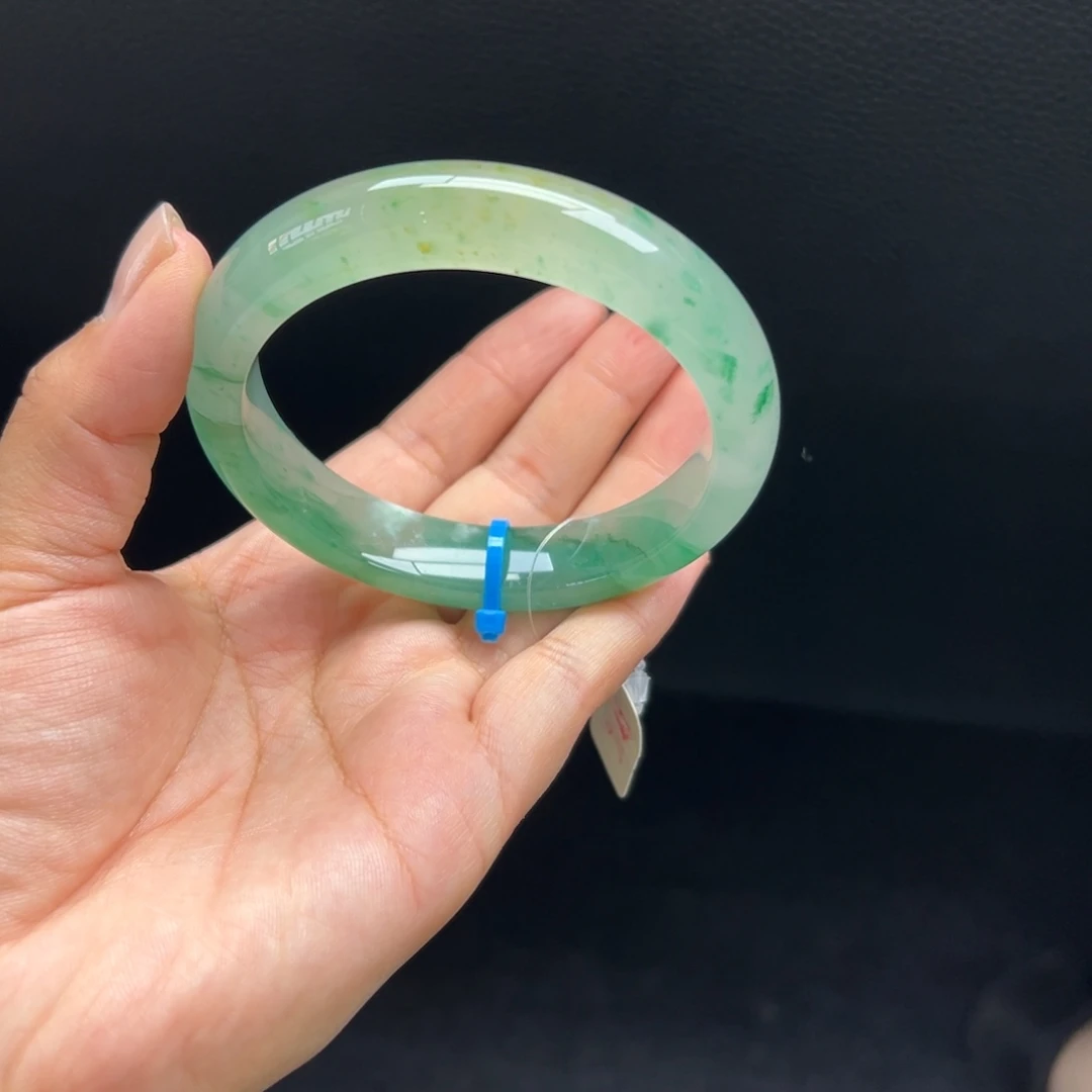 石英质玉未镶嵌手镯非洲翠6162