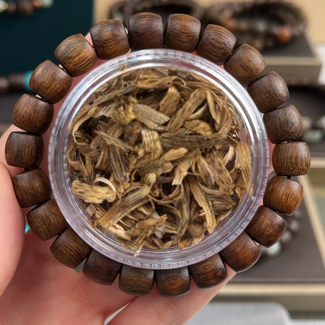 沉香沉香碎屑8mm富森红土沉水级