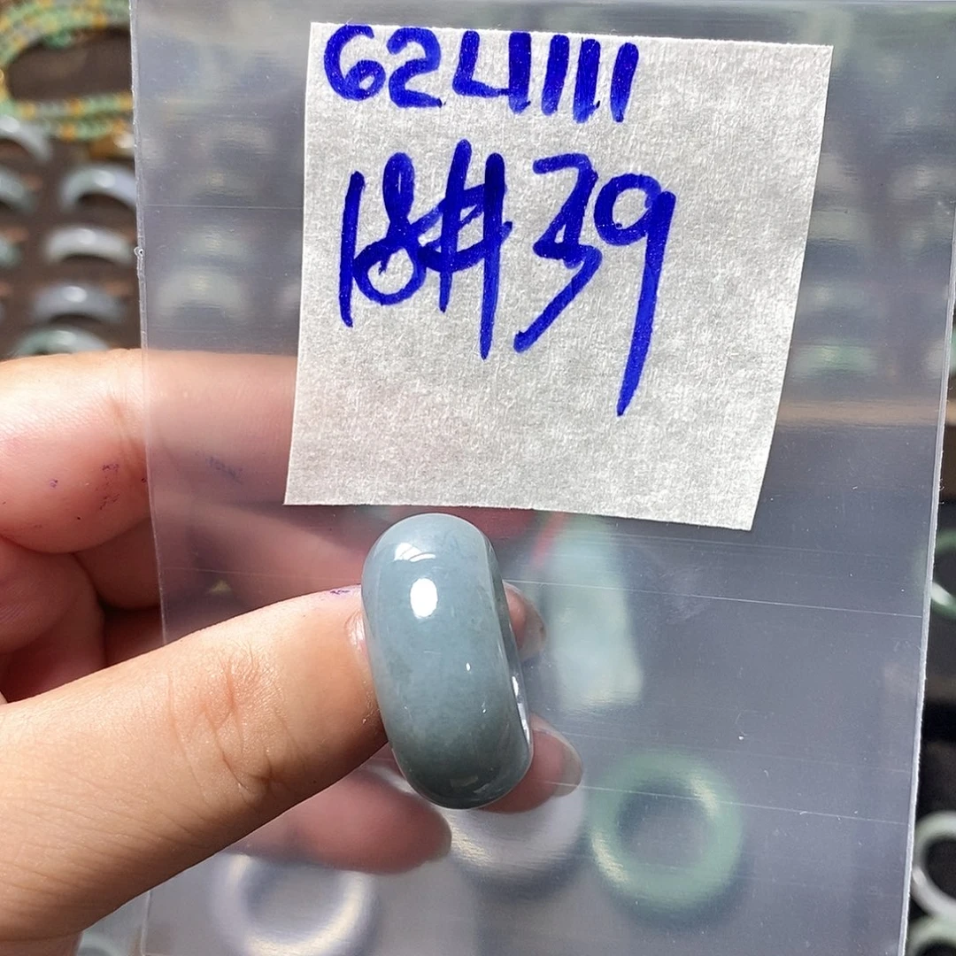 未镶嵌定制翡翠翡翠