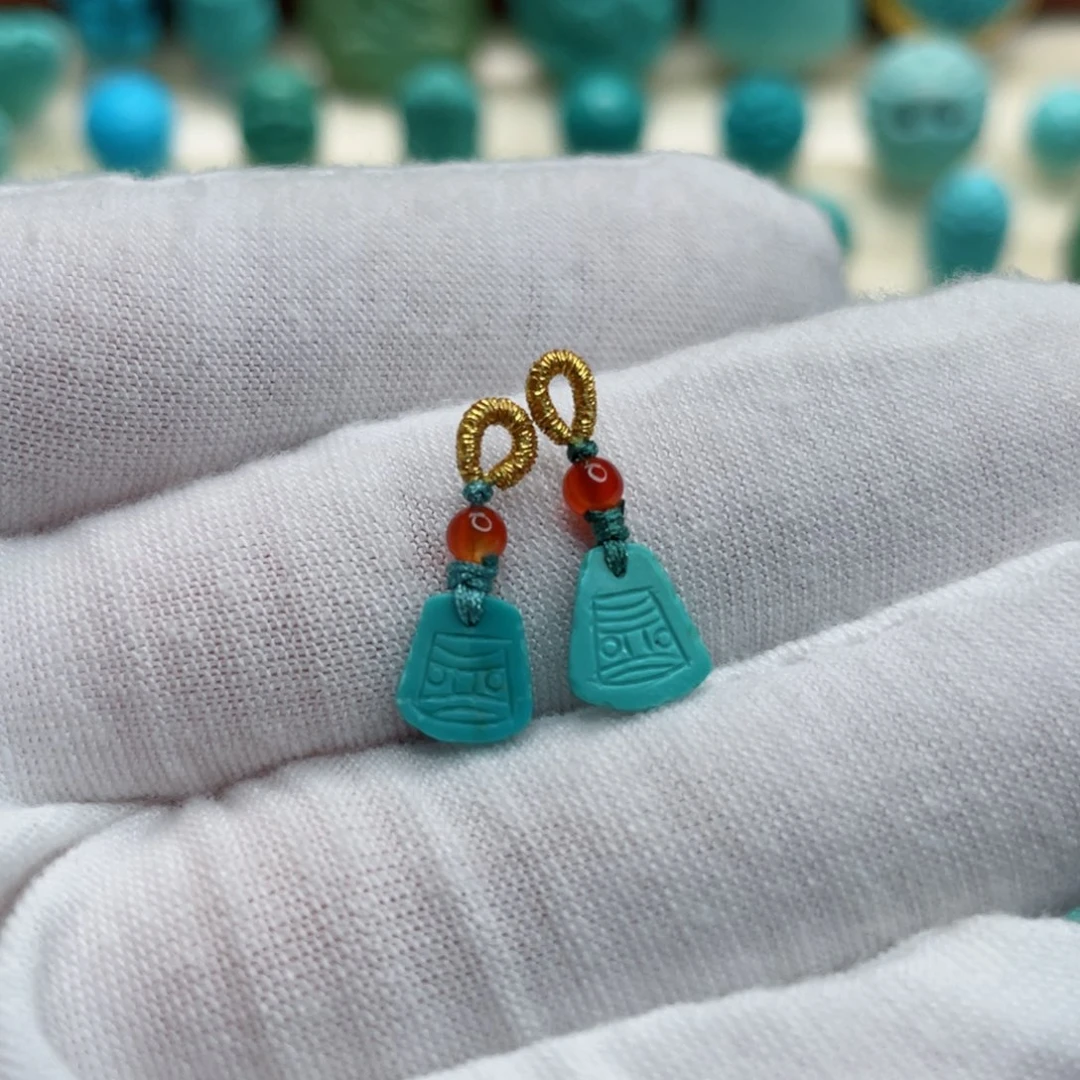 南红玛瑙未镶嵌珠宝奇石