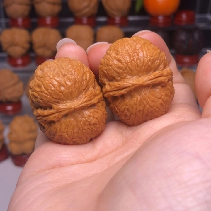 文玩核桃吊坠27花生元宝