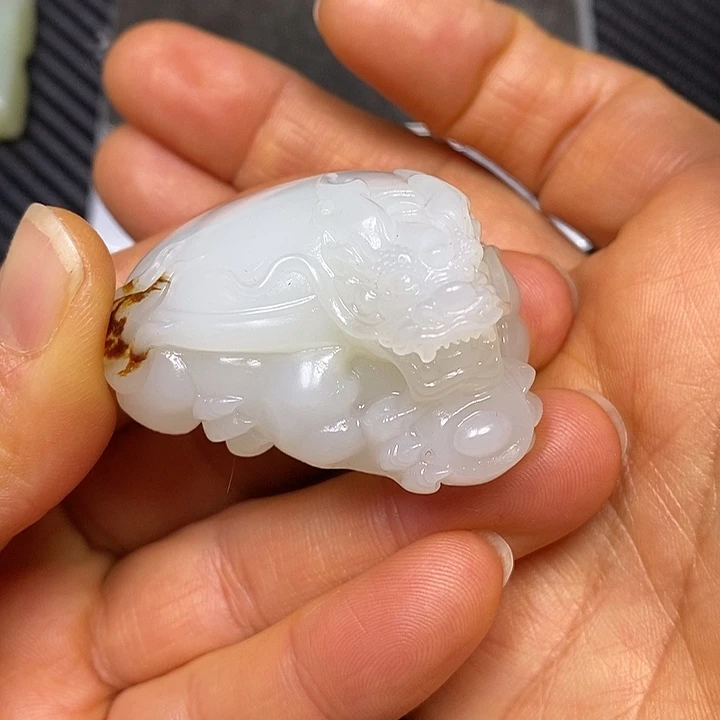 颈饰未镶嵌和田玉印****)